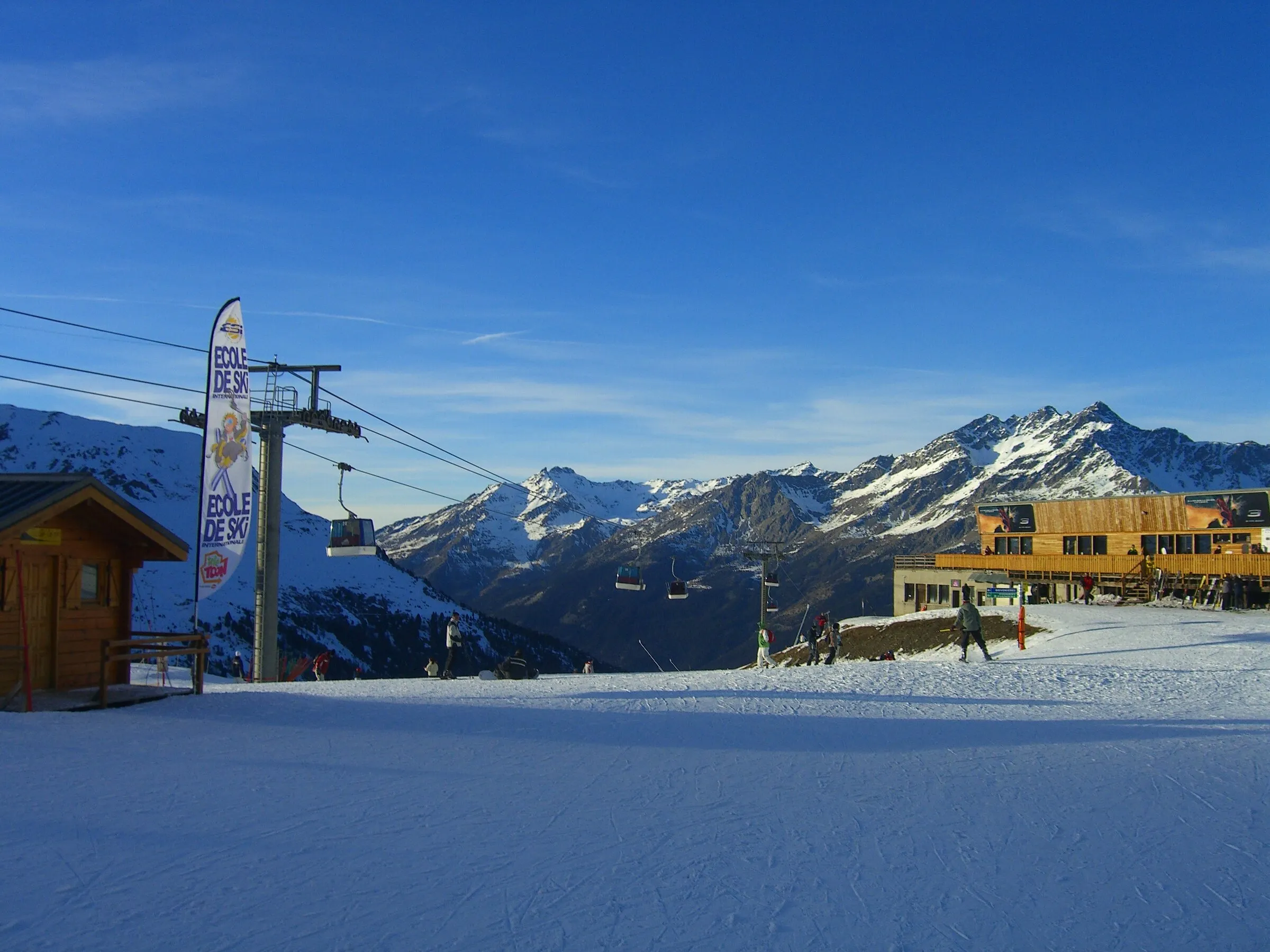 Écoles de ski et cours à Valfréjus : ESF, club enfants, moniteurs